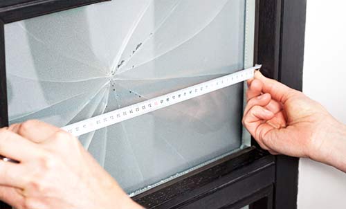 Window Glass Repairs & Same Day Window Glass Replacements South Oxhey WD19 & across Watford Postcodes 24/7